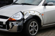 Unfallwagen mit Frontschaden