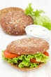 bread with lettuce and tomato