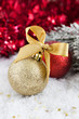 Foto: goldene Weihnachtskugel goldene Weihnachtskugel