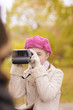 Foto: two kids photographing two kids photographing