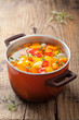 Foto: vegetable soup in pot vegetable soup in pot