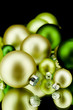 weihnachtsdekoration kugeln in champagner hell grün matt und gl
