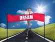 Foto: Smiling young businessman running on a road Smiling young businessman running on a road
