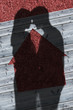 Foto: Shadows of couple embracing Shadows of couple embracing
