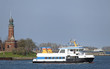 Fahrgastschiff auf der Förde vor Kiel Holtenau