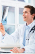 Competent doctor analyzes x-ray image