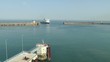 ferry dans le port de douvres en accéléré