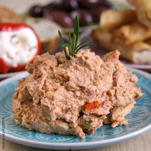 Photo: schafskäsecreme und verschiedene meze schafskäsecreme und verschiedene meze