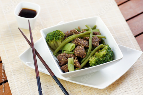 Photo: wok bœuf haricots plats verts et brocolis 2 wok bœuf haricots plats verts et brocolis 2