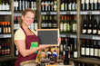 Foto: verkäuferin für biowein verkäuferin für biowein