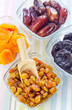 Foto: dried apricots, raisins and dates dried apricots, raisins and dates