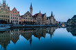 Foto: Leie river bank in Ghent, Belgium, Europe. Leie river bank in Ghent, Belgium, Europe.