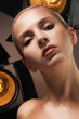 Foto: Model and studio lights Model and studio lights