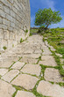 Pfad um das Amphitheater von Segesta, Sizilien