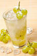 Drink with grapes