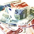 Foto: die neue und alte Fünf-Euro Banknote die neue und alte Fünf-Euro Banknote