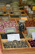 étal d'épices au marché