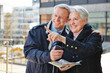Foto: Paar mit Sightseeing im Kurzurlaub Paar mit Sightseeing im Kurzurlaub