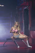 Foto: Sexy blonde woman posing in boxing hall Sexy blonde woman posing in boxing hall