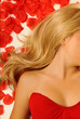 Foto: Mysterious blond beauty in red Mysterious blond beauty in red
