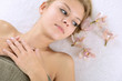 Foto: Hübsche Frau im Badezimmer Hübsche Frau im Badezimmer