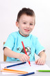 Foto: Kind am Maltisch Kind am Maltisch