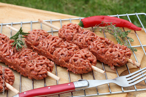 Photo: brochettes de viande hachée brochettes de viande hachée