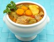 Guiso de carne con patatas y zanahoria