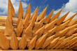 Stapel von Holzpfählen