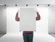 Foto: man standing without a face man standing without a face