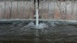 Reines Wasser aus Brunnen