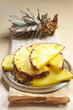 Foto: Fresh pineapple slices Fresh pineapple slices