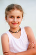 Foto: Portrait of lovely girl on the beach Portrait of lovely girl on the beach