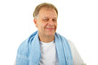 Mann mit Handtuch
