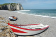 Photo: Barques de pêches devant les falaises d'Etretat Barques de pêches devant les falaises d'Etretat