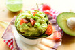 Foto: Guacamole in der Avocadoschale Guacamole in der Avocadoschale