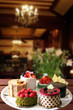 patisserie verschiedene törtchen