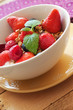 Gesundes Frühstück mit Müsli