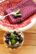 Nachtisch mit frischen Blaubeeren