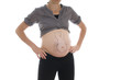 Baby in Köpflerposition auf Bauch gemalt