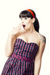 Foto: Cute woman astonished with something Cute woman astonished with something