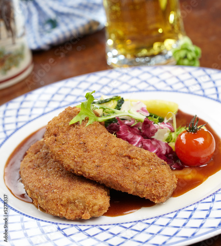 Photo: Schnitzel with salad Schnitzel with salad