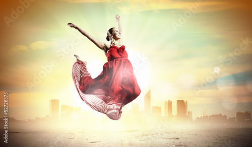 Photo: Female ballet dancer Female ballet dancer
