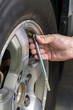 Checking the pressure in a tire