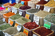 Piments et épices sur un marché, Tuquie
