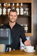 Foto: Environmental Portrait of Barista Environmental Portrait of Barista