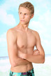Junge am Strand