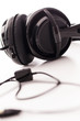 Foto : Closeup image of big black headphones Closeup image of big black headphones