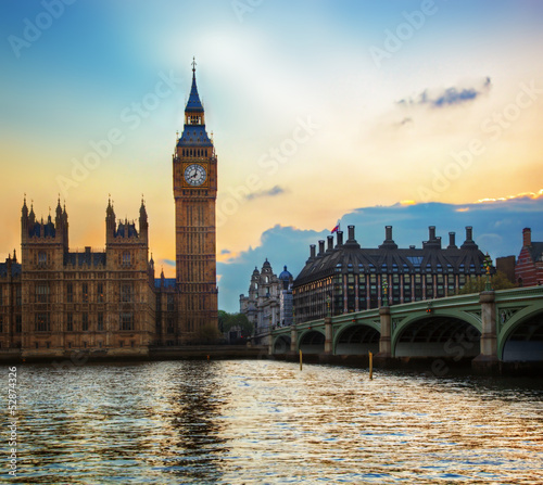  London, the UK. Big Ben, the Palace of Westminster at sunset