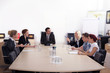 Geschäftsleute halten Meeting